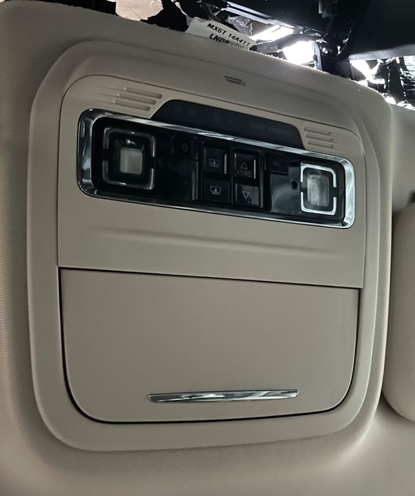 Overhead Console - 2022 Lincoln Corsair