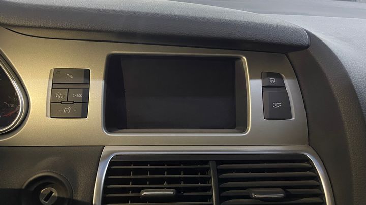 Info-gps-tv screen - 2014 Audi Q7