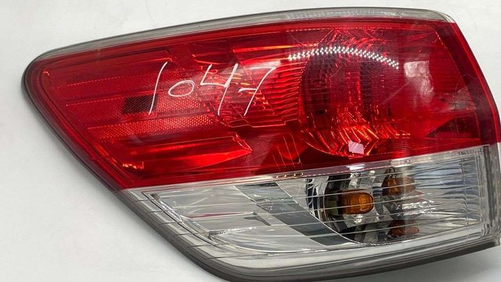 Tail Light (LH) - 2014 Nissan Pathfinder