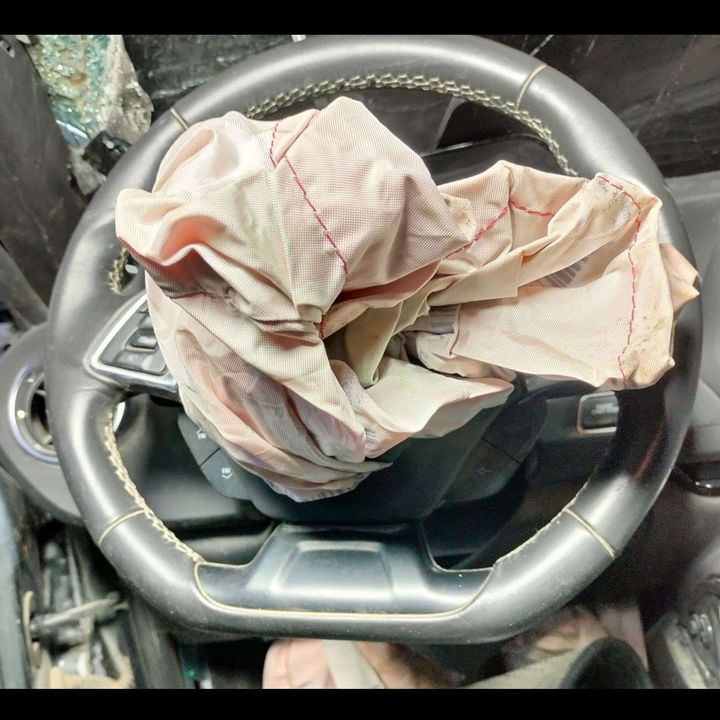 Steering Wheel - 2021 Chevrolet Camaro 1LS/1LT