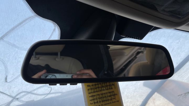 Rear view mirror - 2010 Jaguar XF