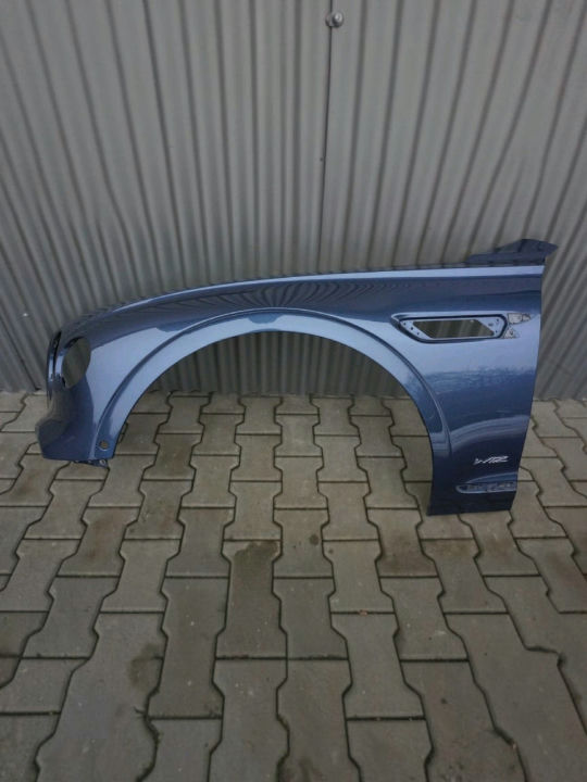 Bentley Flying Spur W12 Front Fender Left