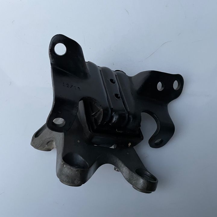 Mount (Gear) - 2013 Chevrolet Trailblazer
