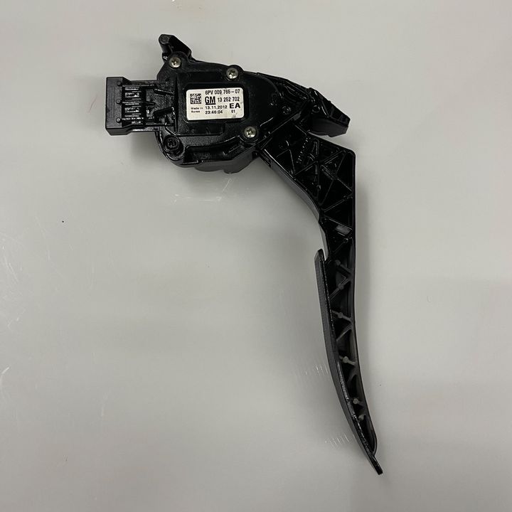 Accelerator pedal - 2013 Chevrolet Cruze