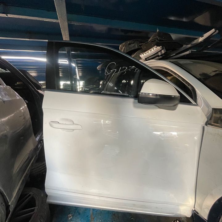 Door (RHF) - 2018 Audi Q5 Quattro