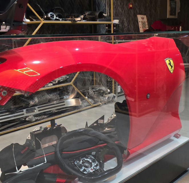 Ferrari 812 Superfast Front Fender with Scuderia Shield, Red