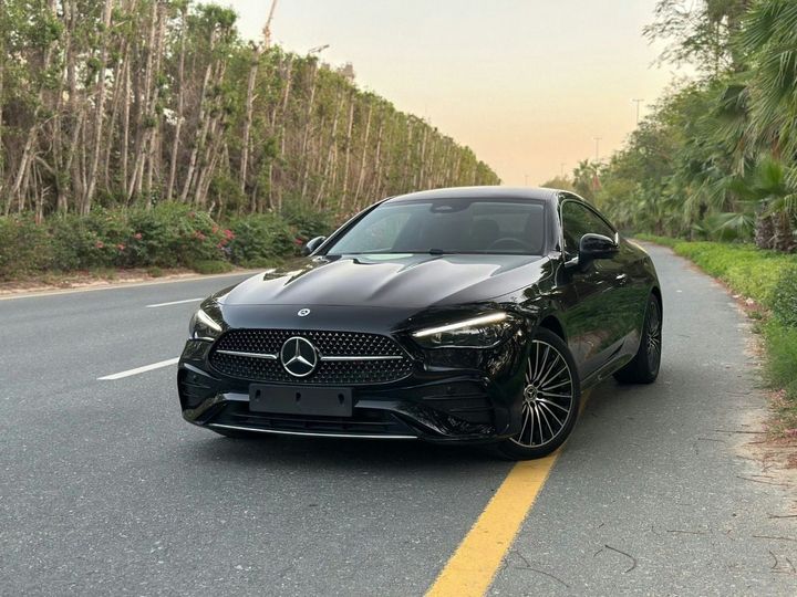 Mercedes Benz CLE 200 Coupe 2025 CLE 220d | 2.0L Diesel 4-cylinder | 220 HP | Like New