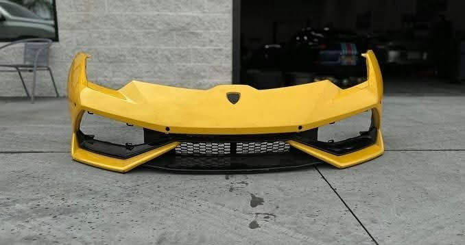 Lamborghini Huracan LP610-4 Front Bumper Yellow