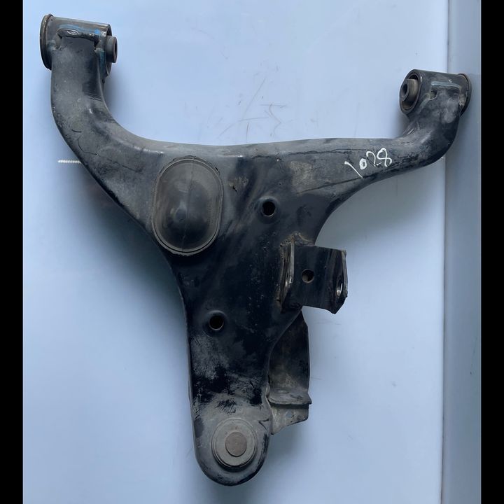 Upper arm (LH) - 2013 Infiniti QX56