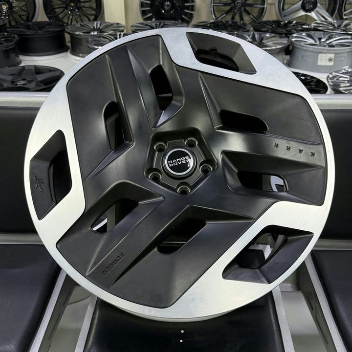 Range Rover Kahn Forged-  R 23-inch  Alloy Wheel