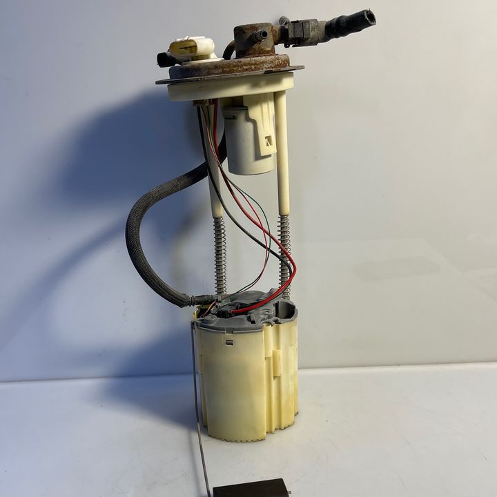 Fuel pump - 2005 Cadillac Escalade