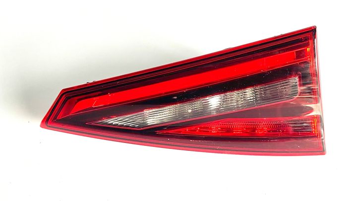 Trunk Light (RH) - 2017 Infiniti QX30