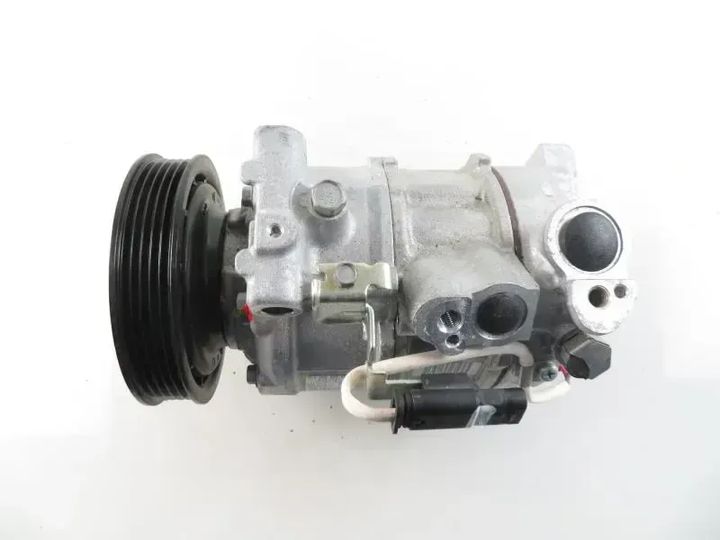 a0008305702   ac compressor