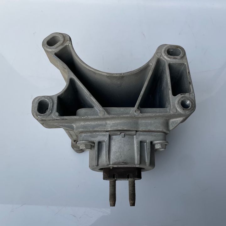 Mount (Gear) - 2015 Jeep Grand Cherokee