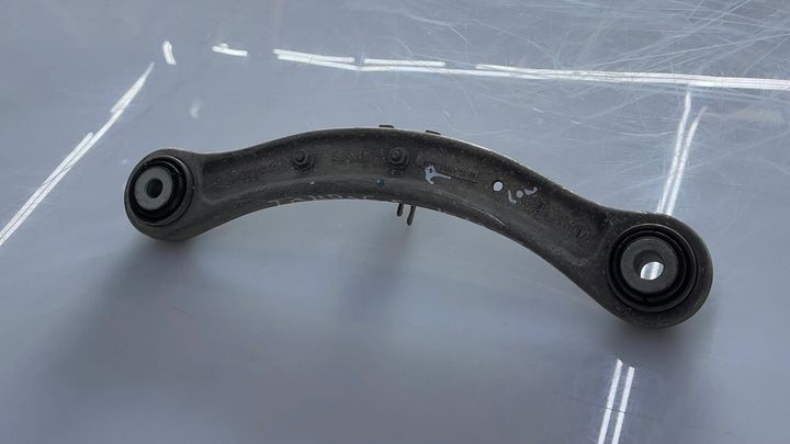 Upper arm (RH) - 2014 Volkswagen Touareg