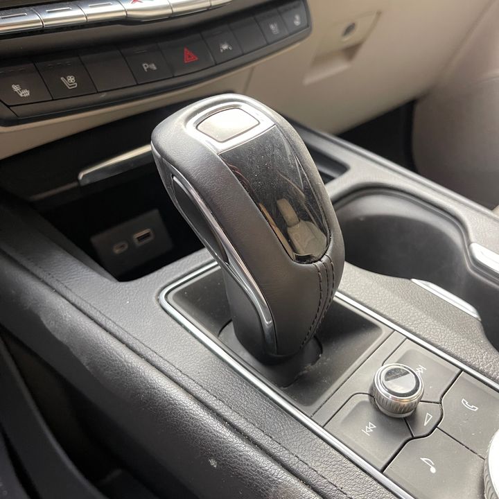 Gear Shift Knob(Automatic) - 2019 Cadillac XT4 PREMIUM LUXURY