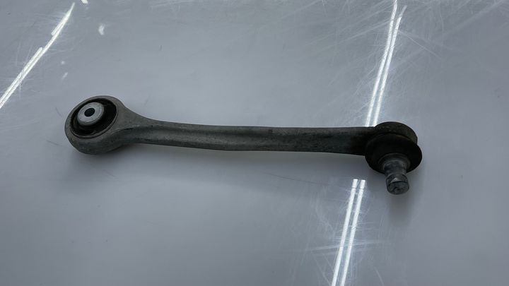 Upper arm (RH) - 2010 Audi Q5