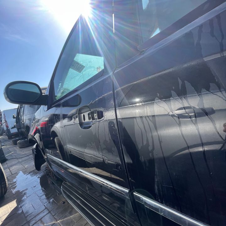 Door (LHF) - 2010 Chevrolet Tahoe LTZ 1/2 ton