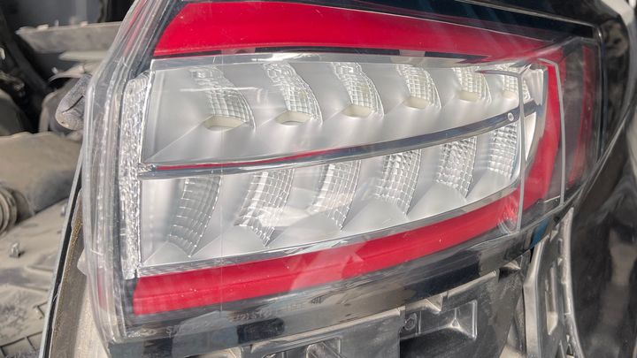 Tail Light (RH) - 2017 Ford Edge SEL