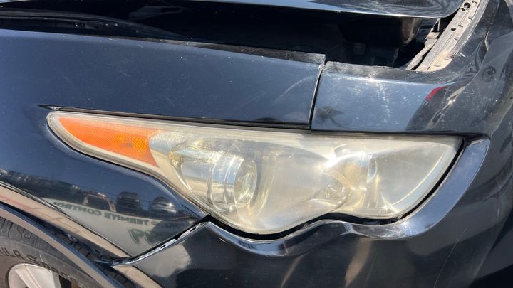 Headlight (RH) - Infiniti