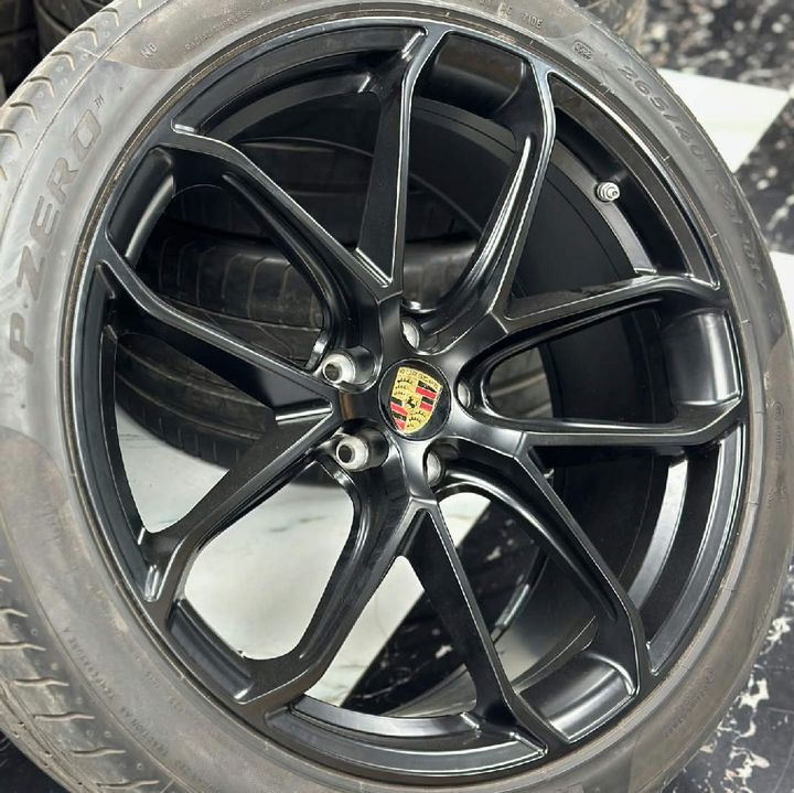 Original Porsche Macan Wheels
