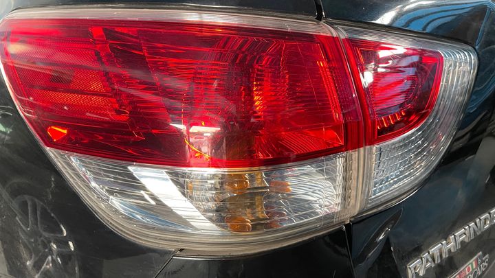 Tail Light (LH) - 2013 Nissan Pathfinder 3.5i