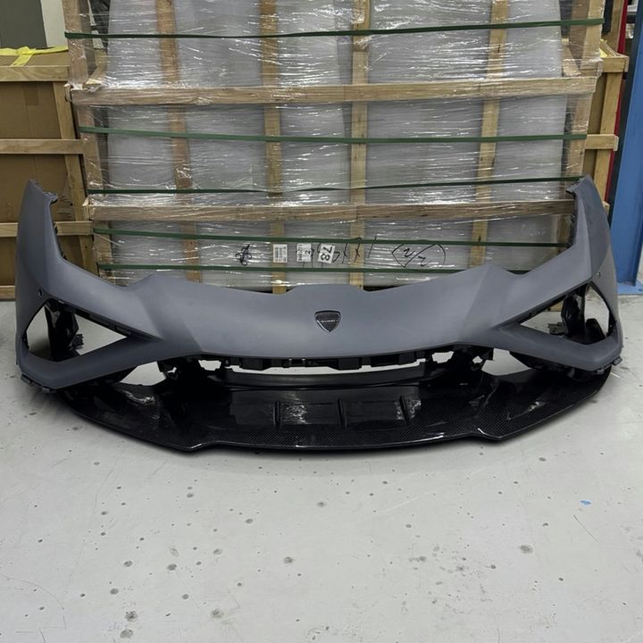 Lamborghini Huracán  Front Bumper