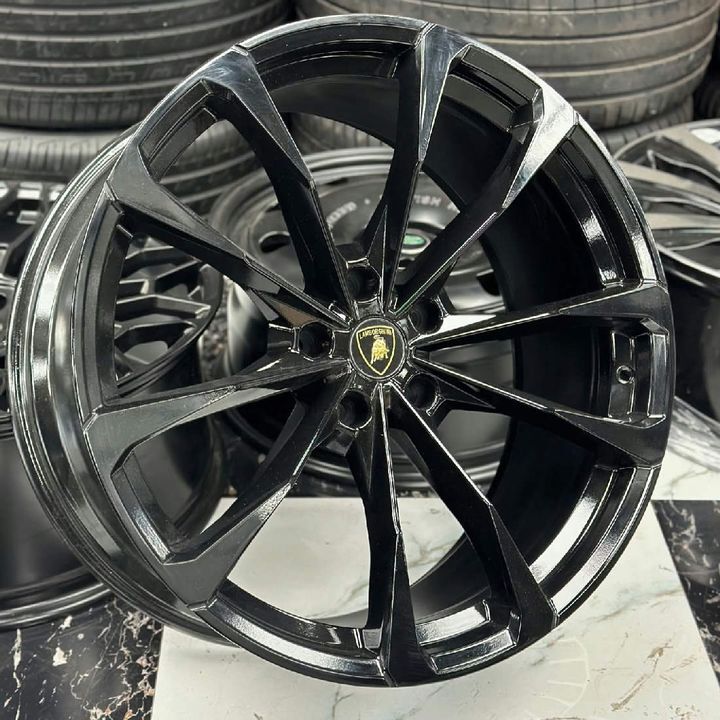 Original Lamborghini Urus Wheels