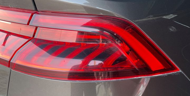 Tail Light (RH) - 2019 Audi Q8