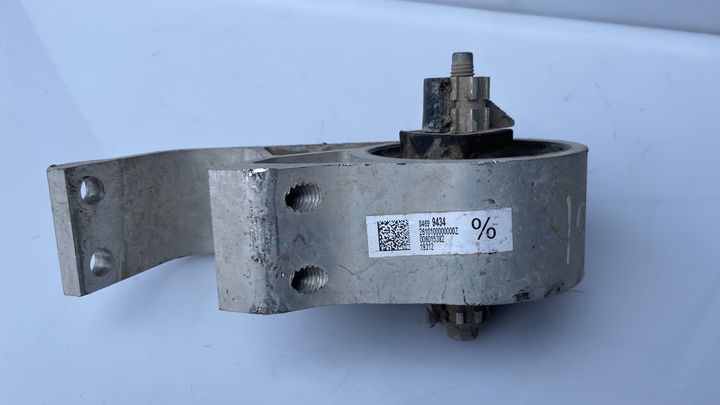 Mount (Gear) - 2020 Cadillac XT6 Premium