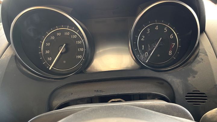 Speedometer - 2017 Jaguar F-type