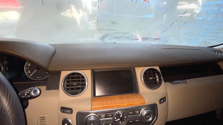 Dashboard - 2014 Land Rover LR4