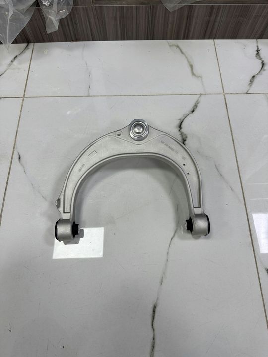 Rolls-Royce Cullinan Phantom VIII Front Upper Right Control Arm