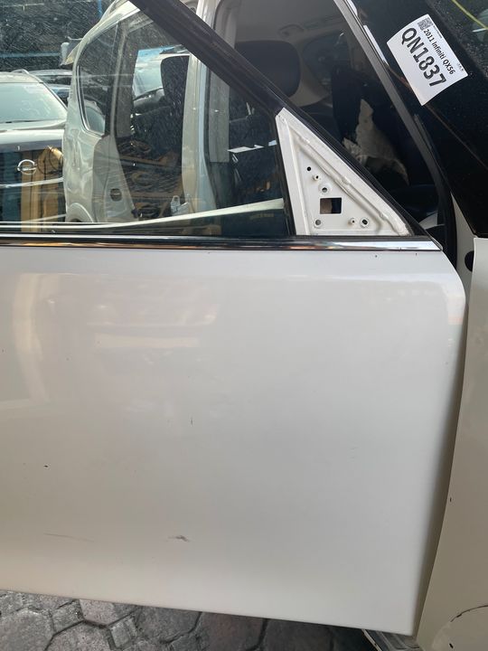 Door (RHF) - 2011 Infiniti QX56
