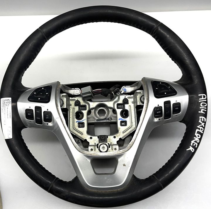 Steering wheel - 2011 Ford Explorer