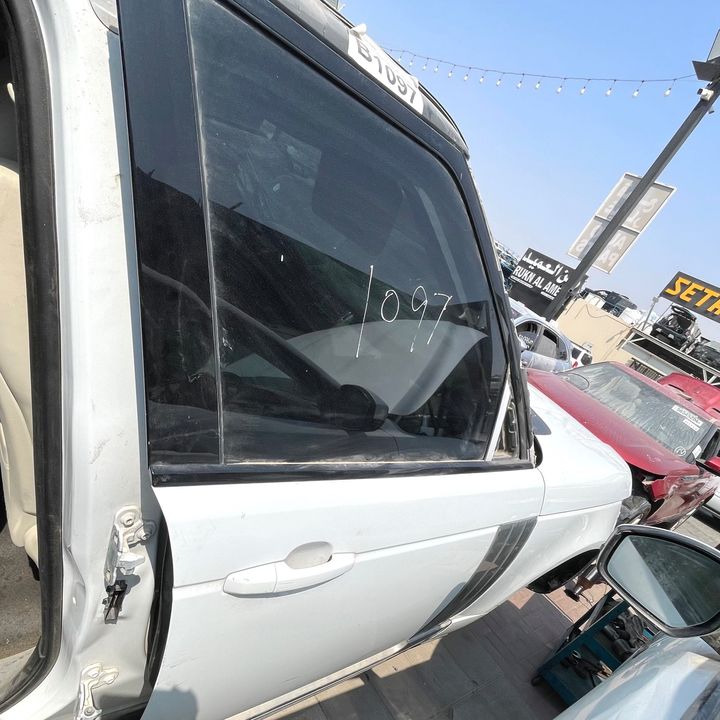 Door (RHF) - 2013 Land Rover RANGE ROVER VOGUE