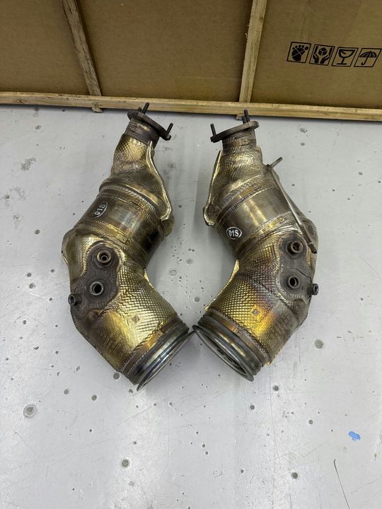 Lamborghini Urus - Exhaust System
