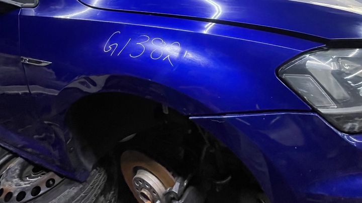 Fender (RHF) - 2015 Volkswagen Golf R