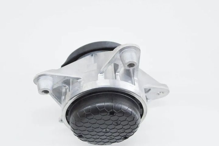 ENGINE MOUNT FRONT RIGHT