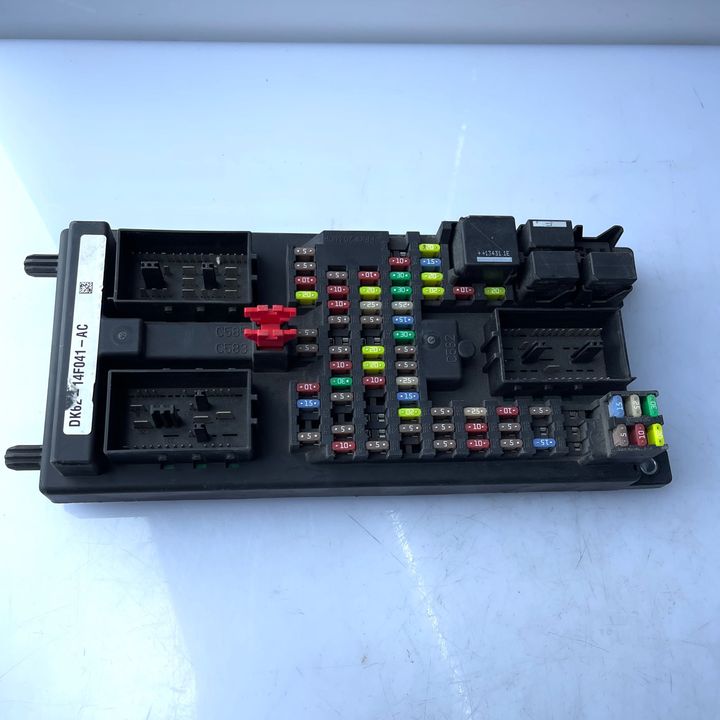 Fuse - 2014 Land Rover RANGE ROVER SPORT