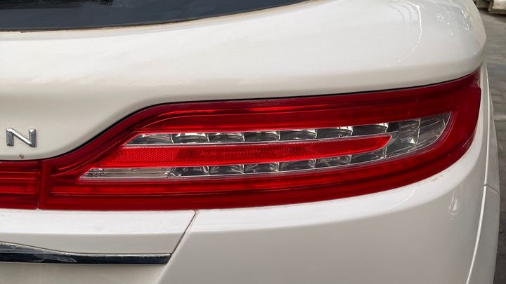 Tail Light (RH) - 2019 Lincoln MKC