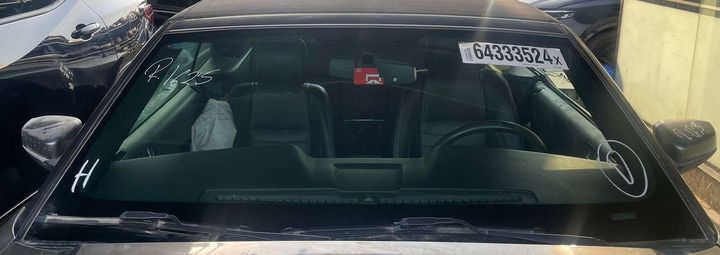 Windshield glass - 2014 Ford Mustang GT