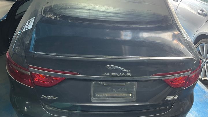 Trunk - 2016 Jaguar XF