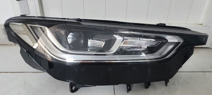 Ford Taurus 7th Gen Rh LED Headlight