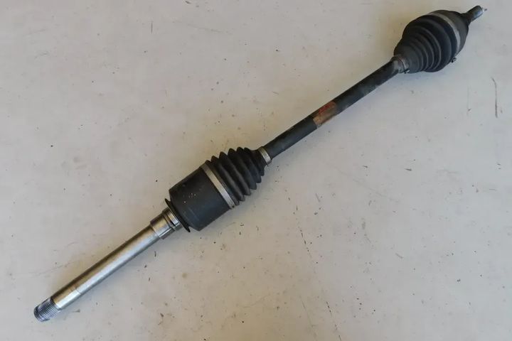 FRONT AXLE SHAFT