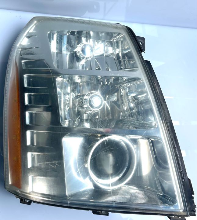 Headlight (RH) - 2007 Cadillac ESCLADE