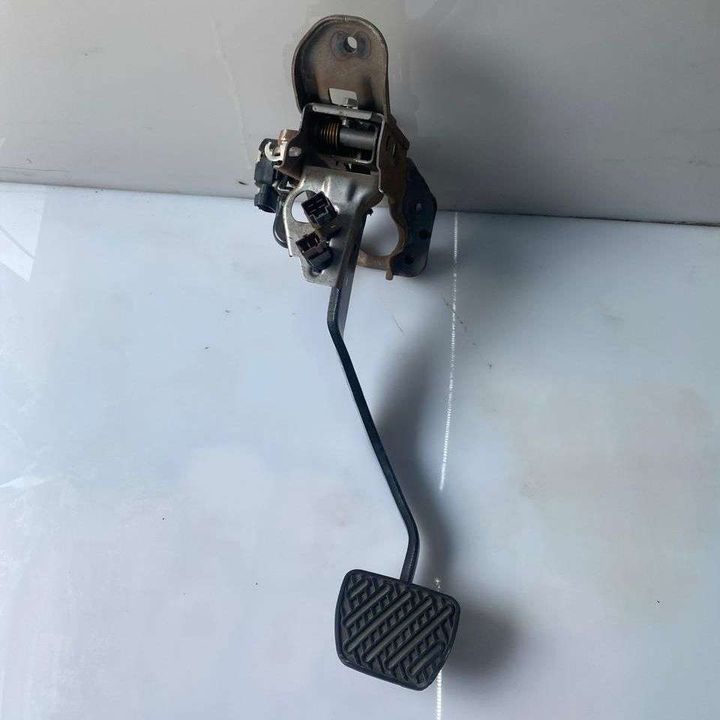 Accelerator pedal - 2012 Infiniti QX56