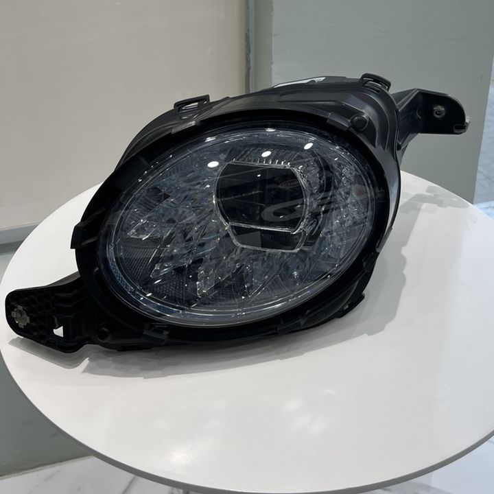 Bentley Bentyaga- Headlight LH LED